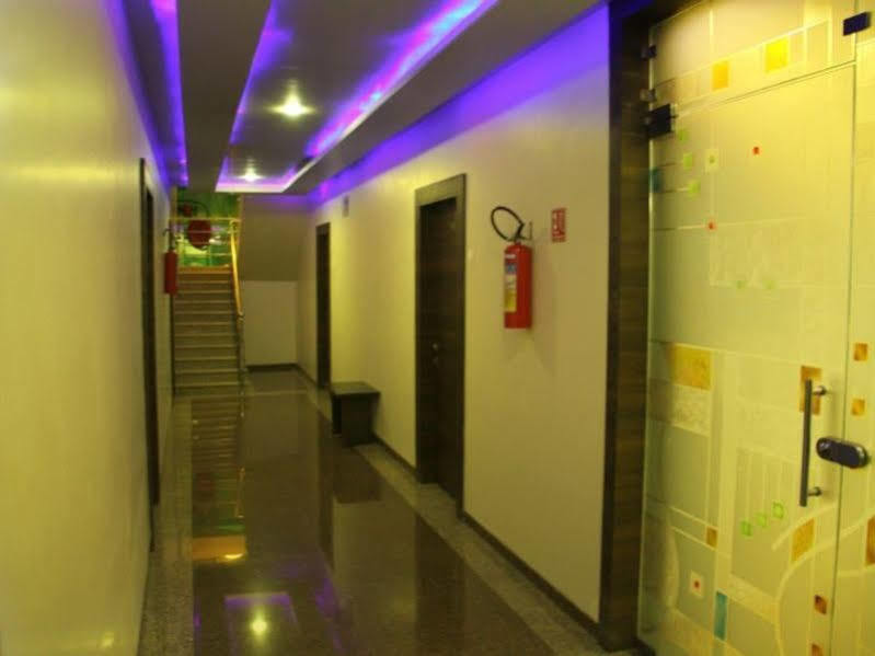 Hotel Sai Regency Даман Экстерьер фото
